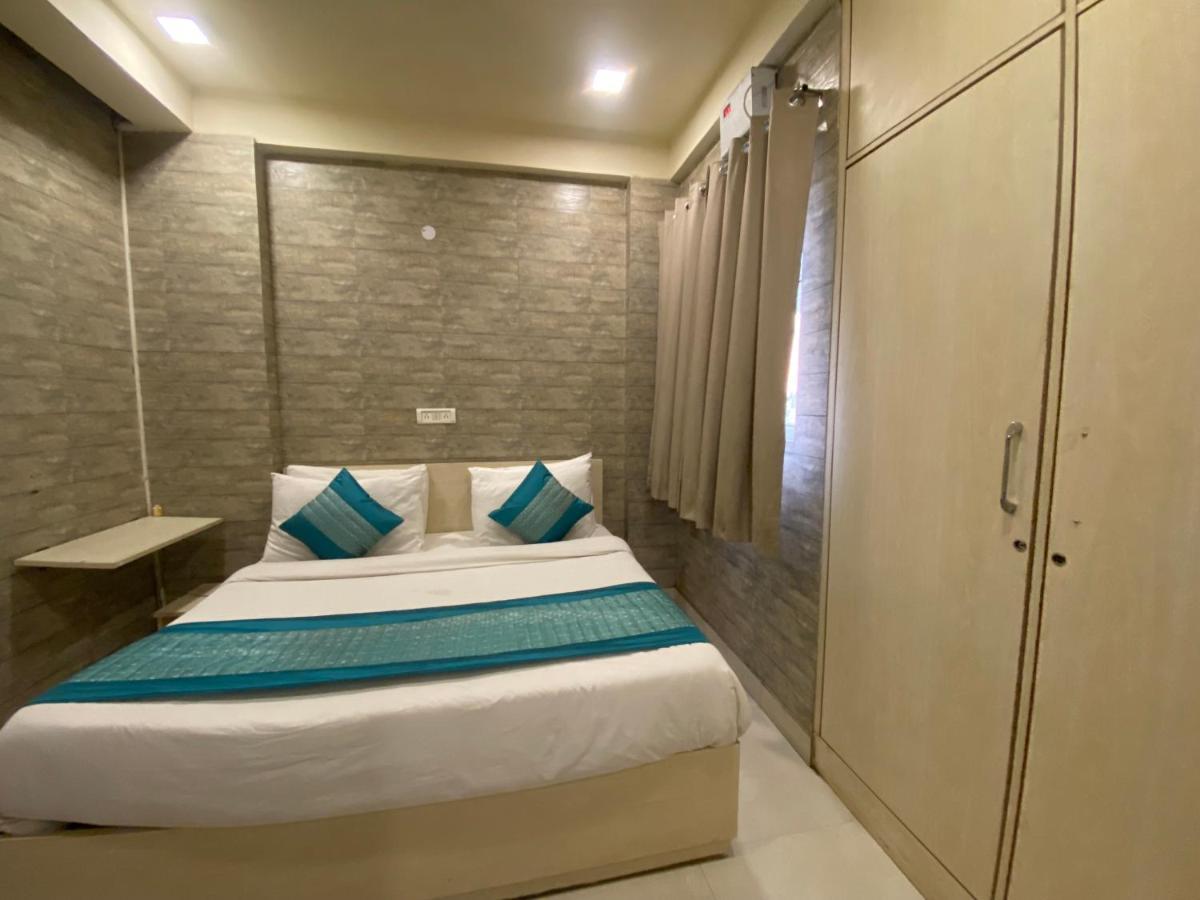 Hotel Red Chilly New Delhi Exterior photo